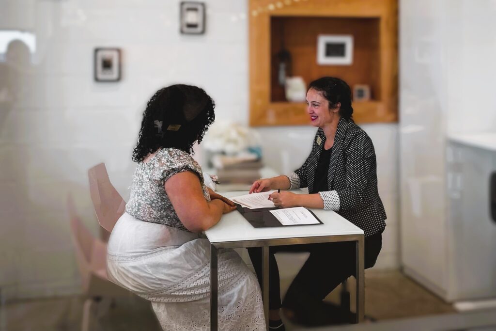 Student meets with admissions representative